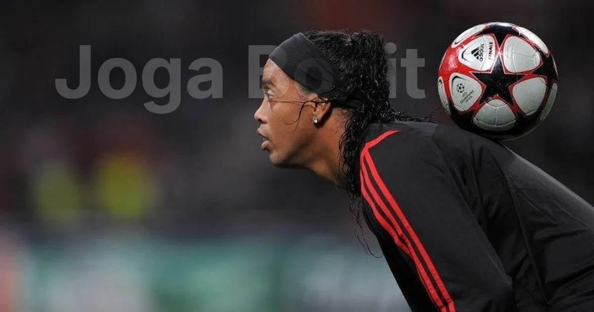 Text behind image for poster — Joga Bonito text behind a football player